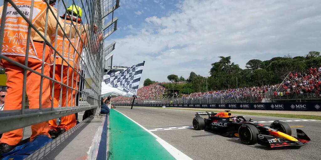 Verstappen volvió al triunfo en la Fórmula 1: la alerta que se encedió para Red Bull en Italia de cara al futuro