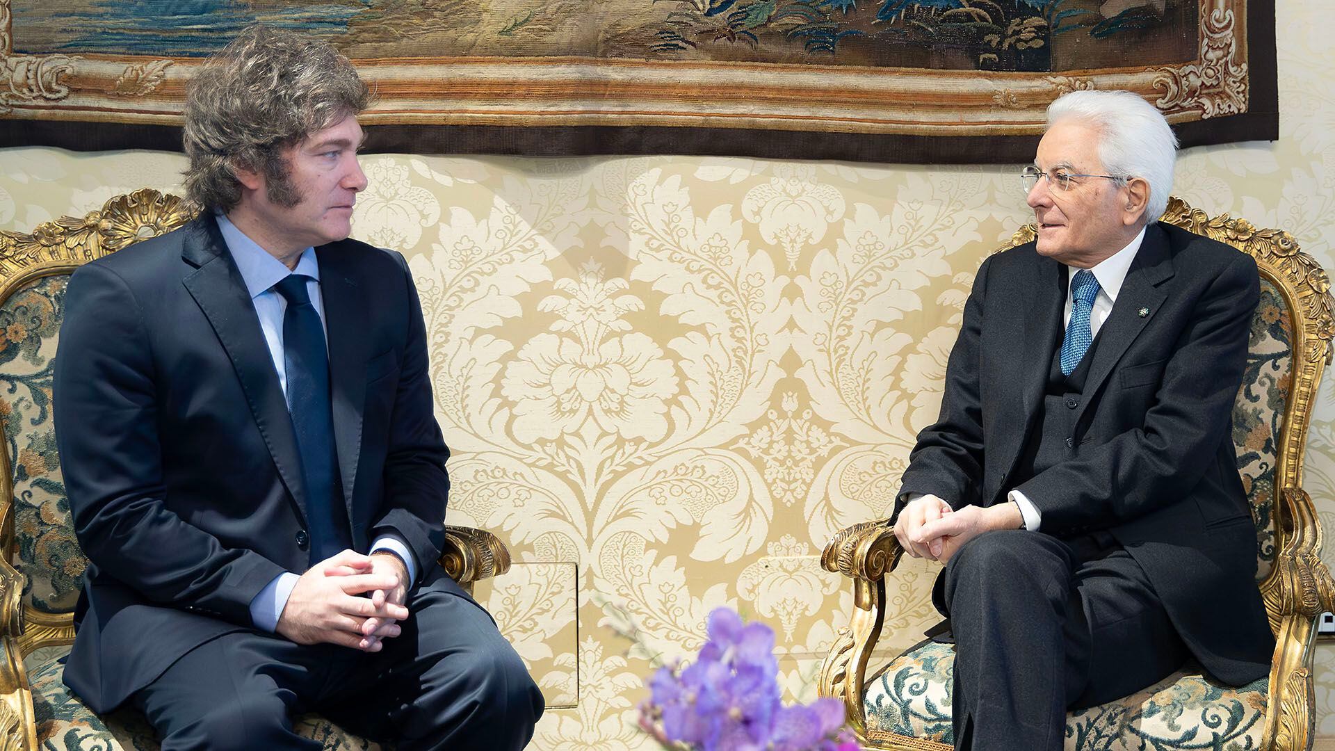 Javier Milei se reúne con el presidente italiano Sergio Mattarella portada