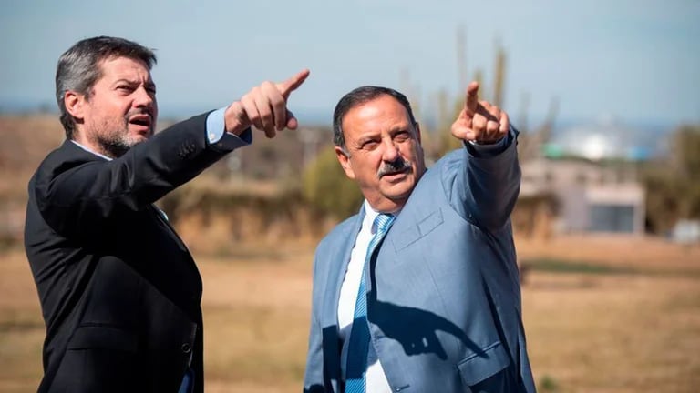 Matías Lammens junto a Ricardo Quintela, en el marco de la Asamblea del Consejo Federal de Turismo 