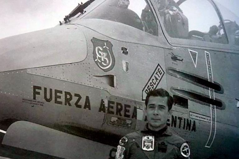 Combatió en Malvinas y se retira en Aerolíneas Argentinas después de volar 47 años: “El cielo es una oficina de lujo” YVTBQGUR3RCPJIRATBHBBOSJD4