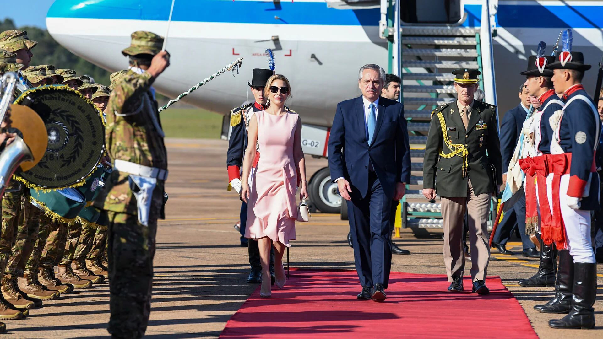 El Presidente cuando aterrizó en Iguazú
