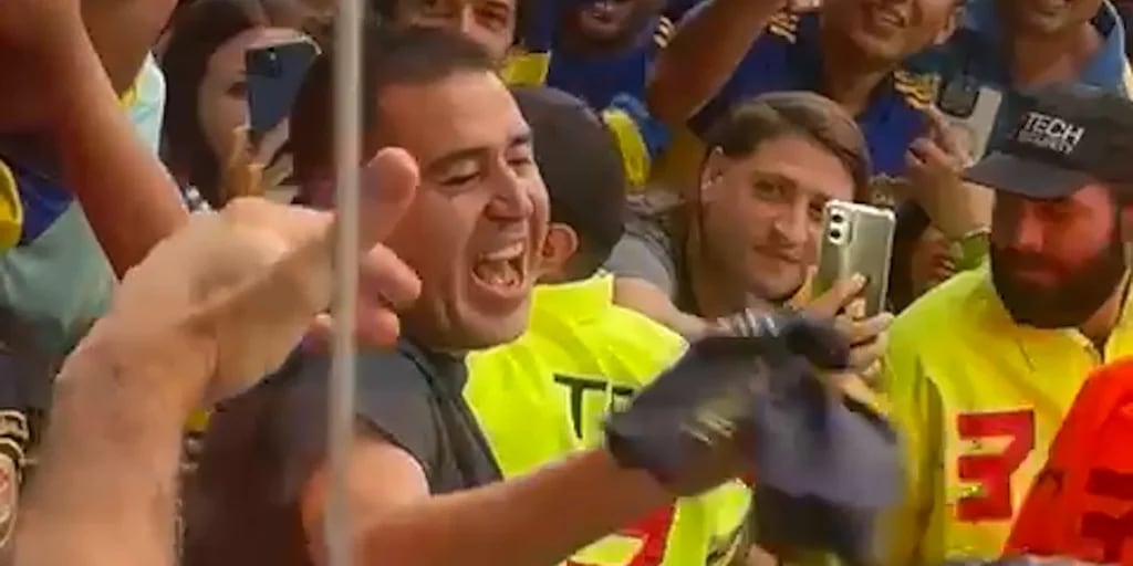 Riquelme en modo hincha: del gesto apenas terminó el Superclásico al desaforado festejo en la tribuna