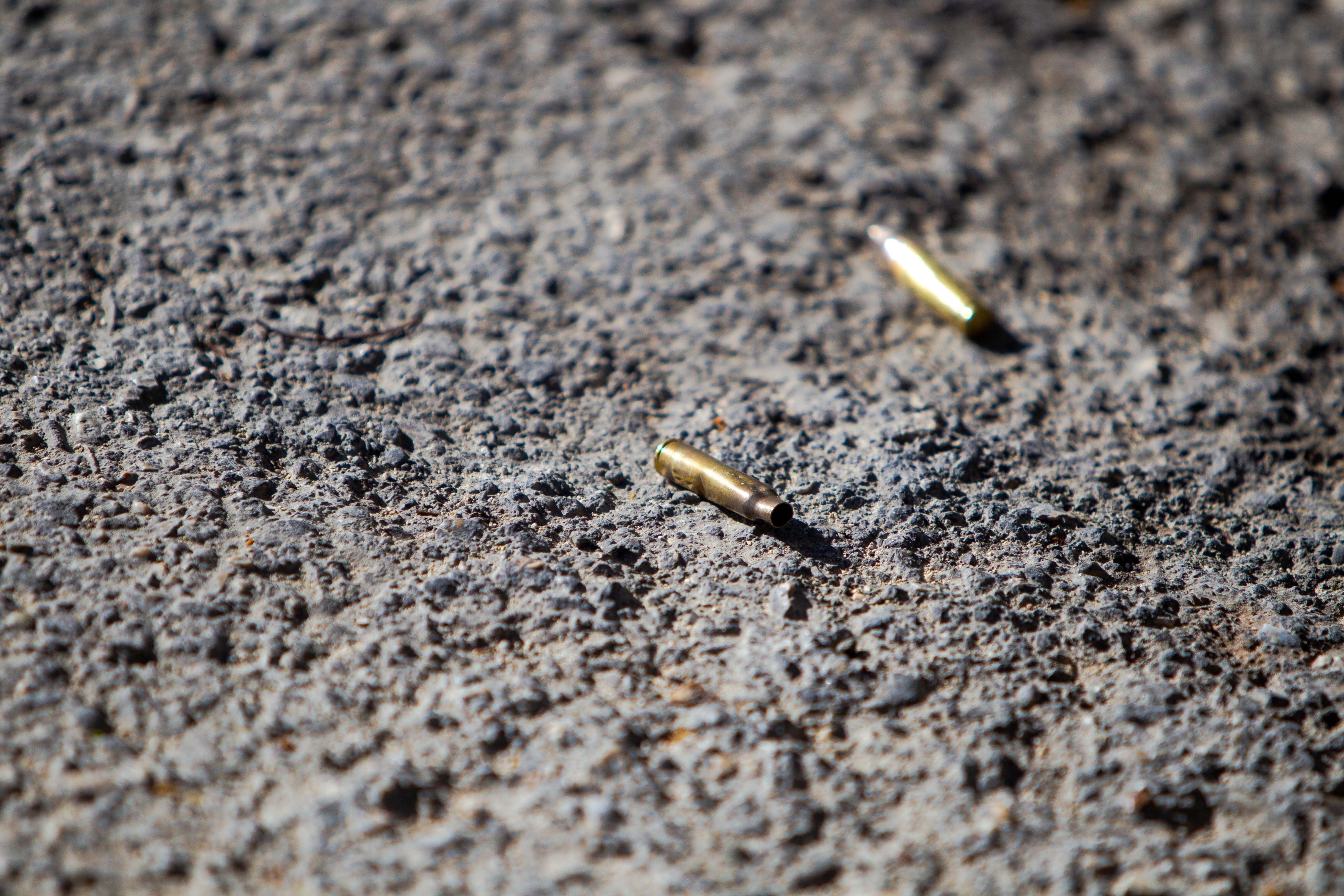 Vista de unos casquillos de bala, en una fotografía de archivo. EFE/ Jean Marc Herve Abelard
