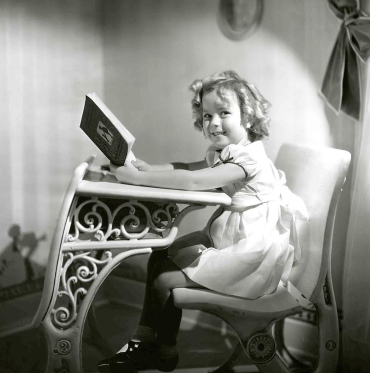 Shirley Temple es considerada la actriz infantil de mayor éxito de la historia (Instagram @officialshirleytemple)