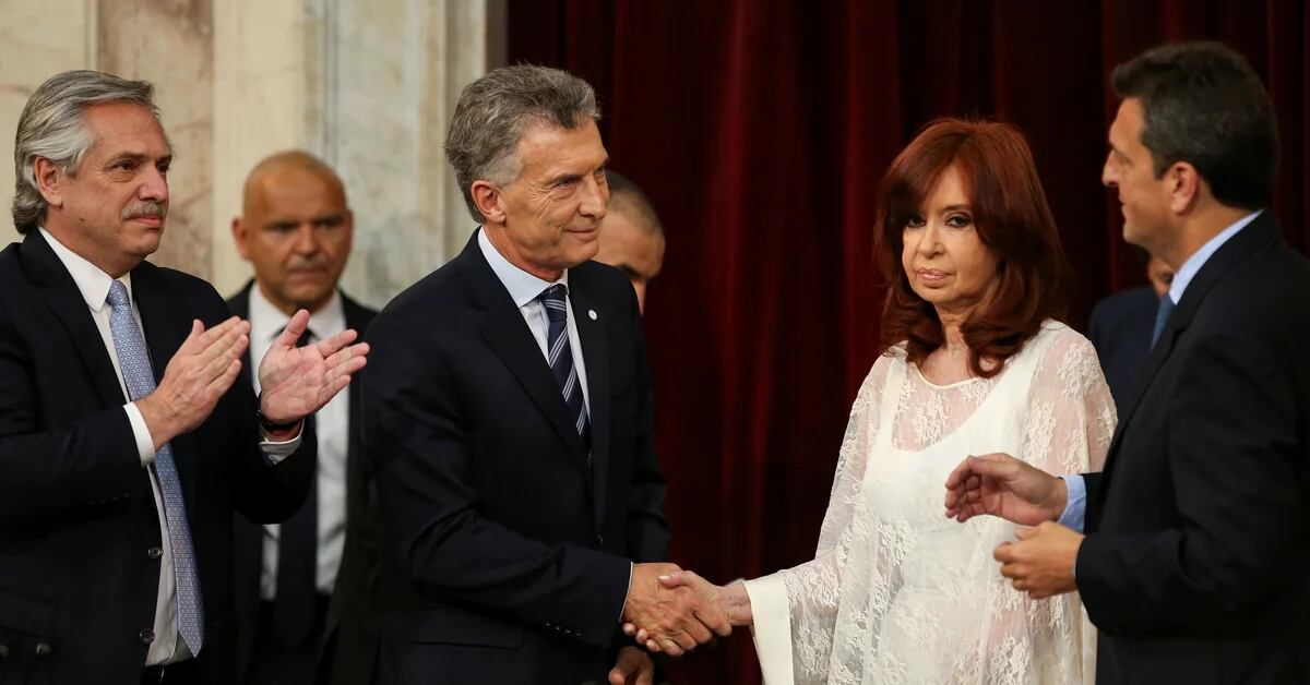 Cristina Kirchner and Mauricio Macri face the inevitable political emancipation of their former chiefs of staff