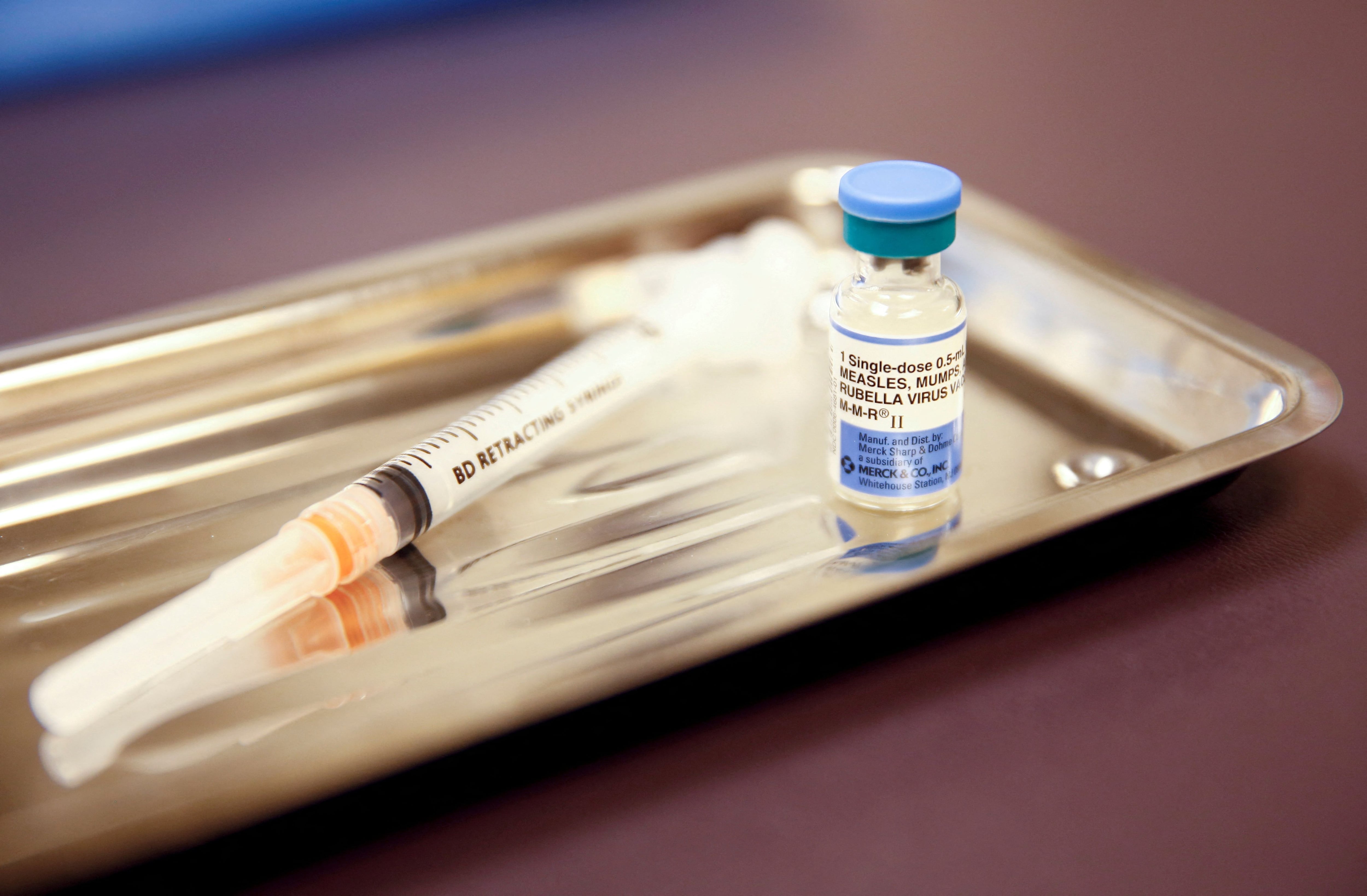 El aumento de los casos de sarampión está relacionado con la baja cobertura de la población que debe recibir la vacuna triple viral/  REUTERS/Lindsey Wasson/