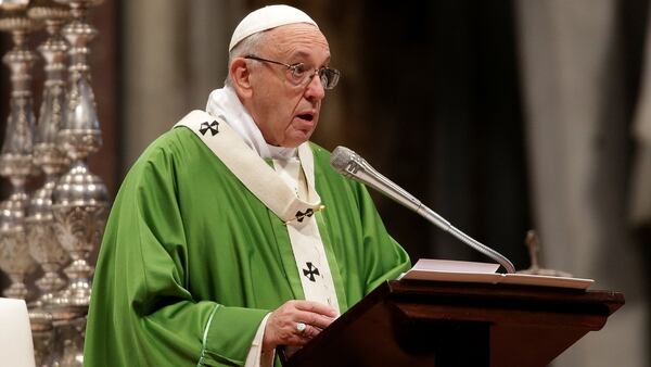 Según el Vaticano, durante la reunión se abordó el proceso de distensión entre las dos Coreas y se trató “la promoción del diálogo y la reconciliación entre los coreanos”