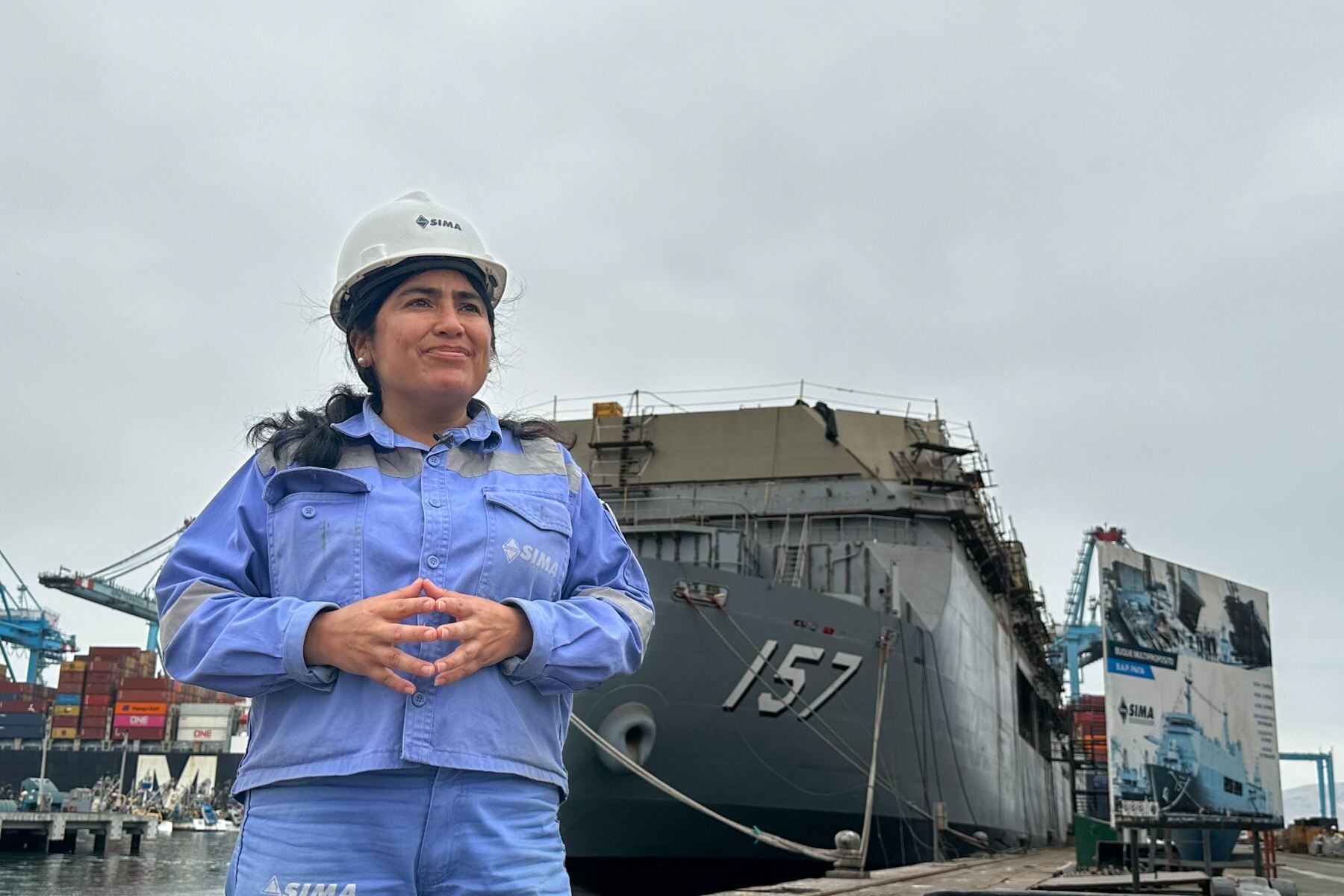 La colaboración con entidades como la Marina de Guerra del Perú y SIMA-Perú asegura la calidad y relevancia de la formación en Ingeniería de Construcción de Barcos. (Andina)