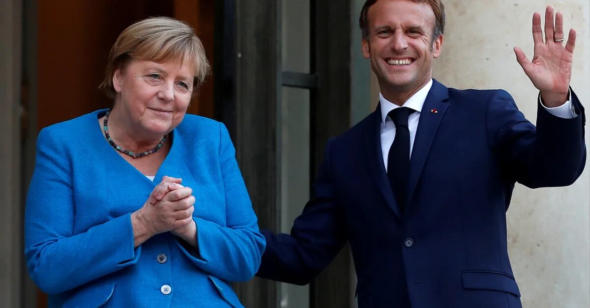 Merkel y Macron se comprometieron a mantener una estrecha cooperación franco-alemana para fortalecer la lucha contra el terrorismo