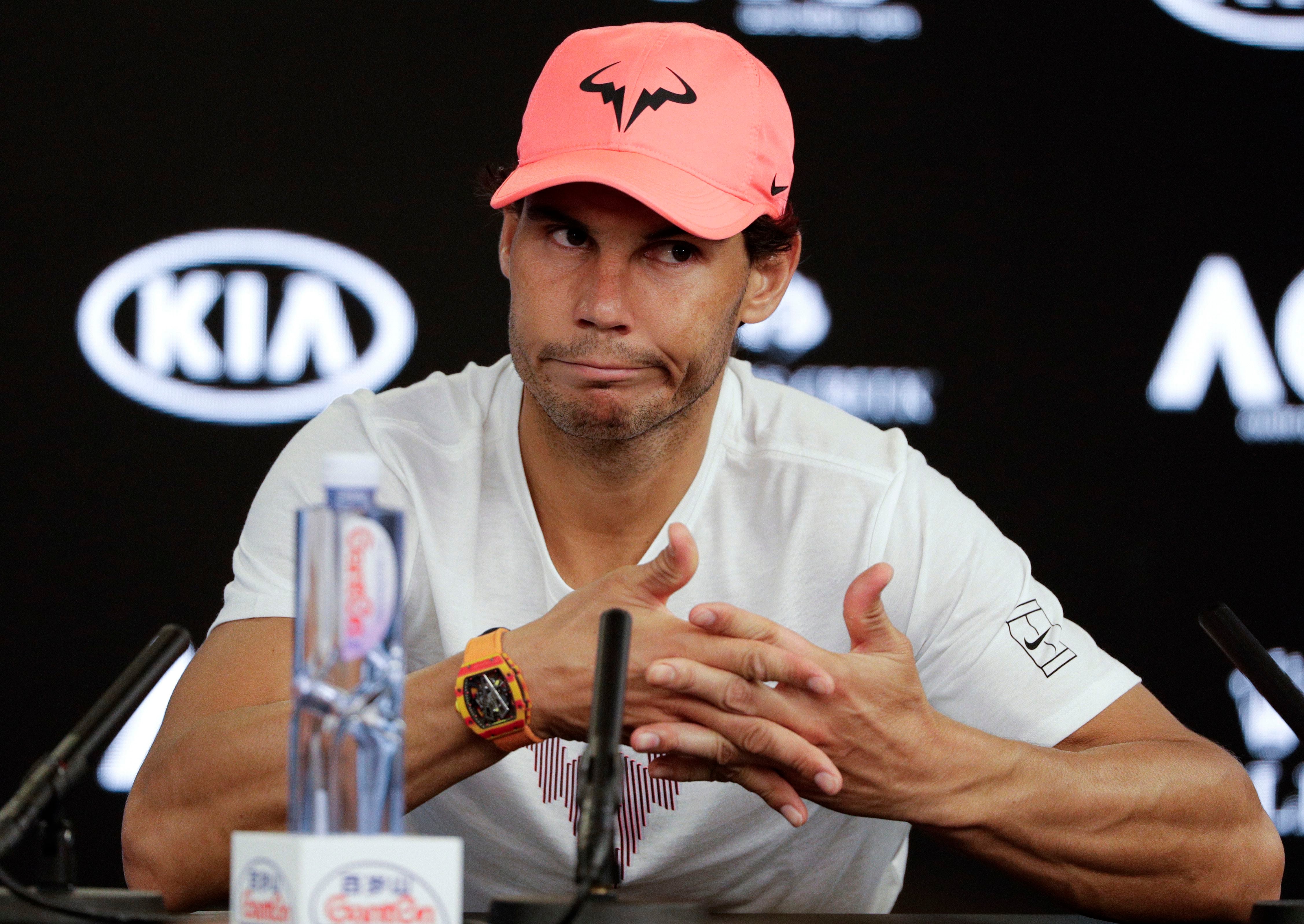 Nadal tras retirarse por lesión del Abierto de Australia (AP Foto/Mark Baker)