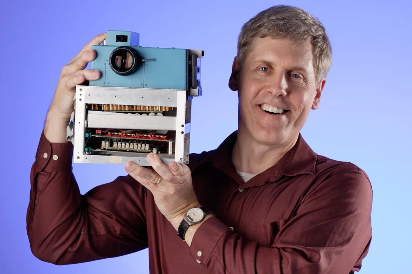 Kodak podría anunciar su primera cámara réflex digital