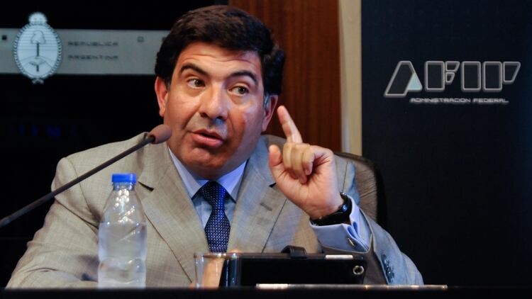  Adrián Escandar 162