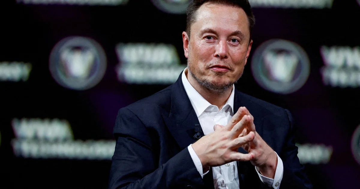 Elon Musk warnt vor der Entstehung einer „künstlichen Superintelligenz“, die jeden Menschen übertreffen kann
