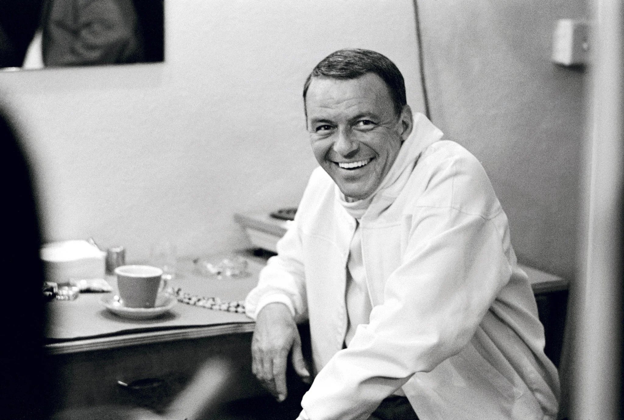 Frank Sinatra, la leyenda de la canción del siglo XX, en bambalinas.