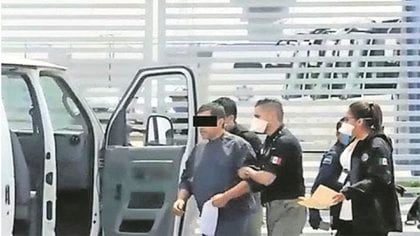 Según la SSPC, el criminal fue detenido el 24 de junio a las 7:30 am en el Estado de México.  Tenía orden de aprehensión por crimen organizado emitida el 21 de octubre de 2014 (Foto: Twitter @ RicardoAlemanMx)