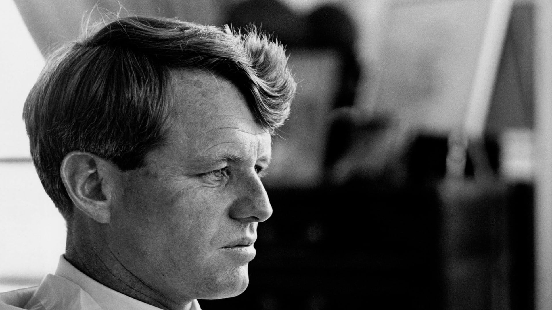 En marzo de 1968, Kennedy había decidido lanzarse a la carrera presidencial para enfrentar al casi seguro candidato republicano, Richard Nixon