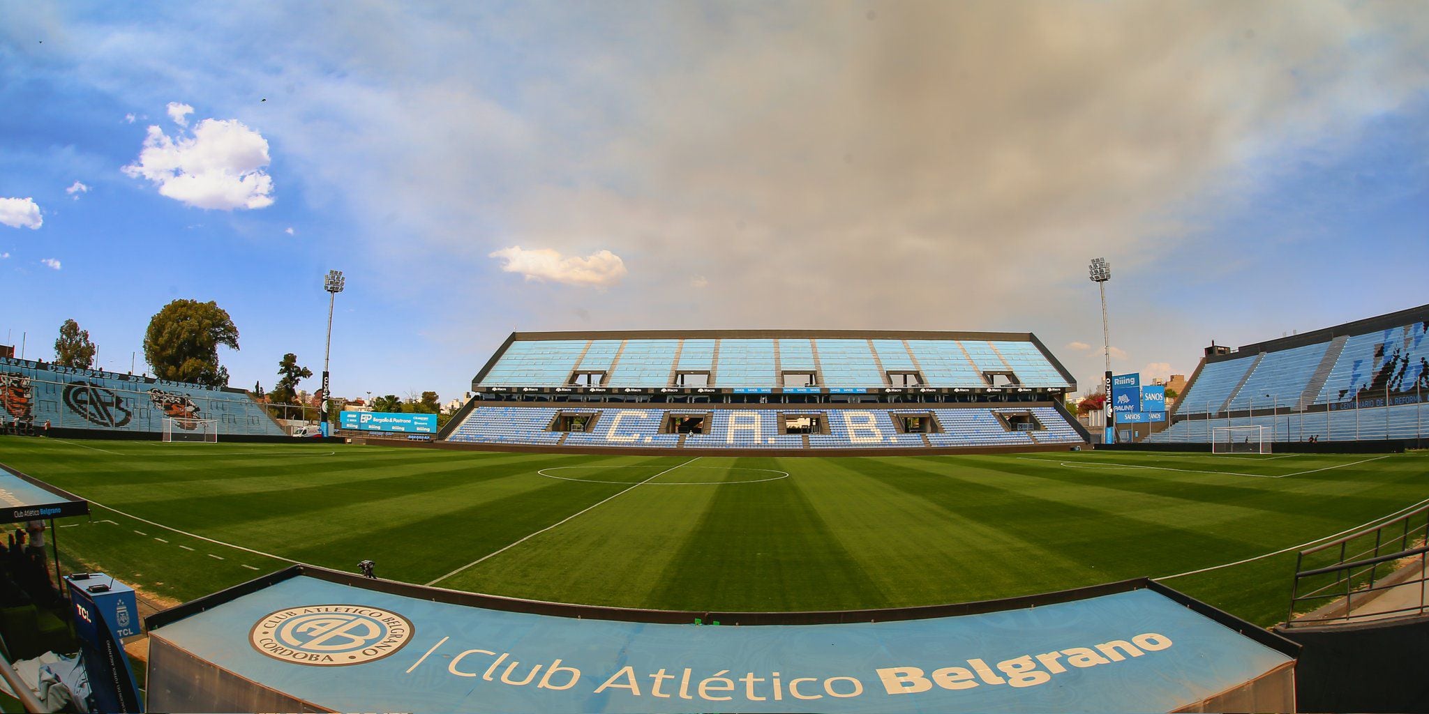 El estadio Gigante de Alberdi está listo para recibir a Boca Juniors (@Belgrano)