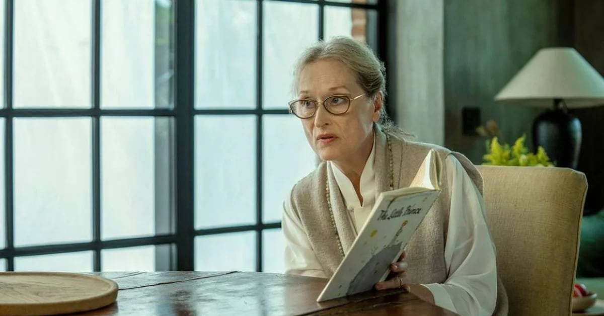 What time does “Extrapolations”, the series directed by Meryl Streep and Diane Lane, start