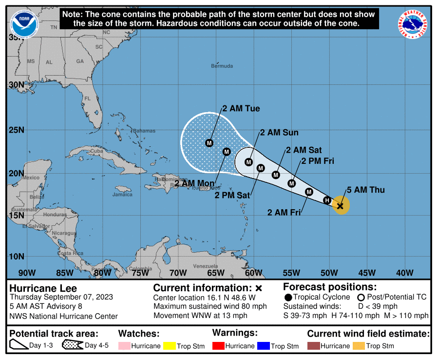 La posición de Lee en la mañana de este jueves y su trayectoria esperada en los próximos días (Centro Nacional de Huracanes de EEUU/NOAA)