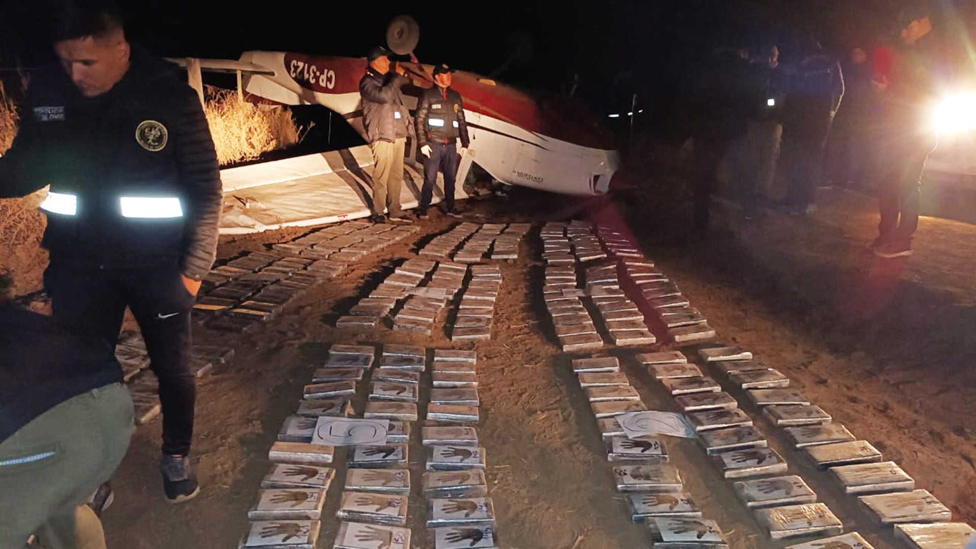 La avioneta con matrícula boliviana que cayó con 324 panes de cocaína en Chaco