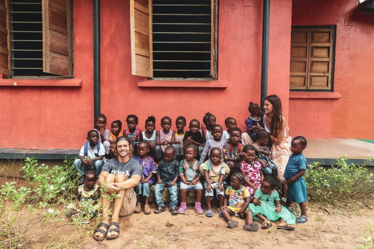 Viajaron a Sierra Leona, África, para conocer el proyecto de la Fundación The Little Orange House (@the.little.orange.house) 