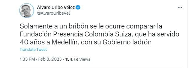 El expresidente y el alcalde de Medellín tuvieron un encontrón en redes sociales. Twitter.