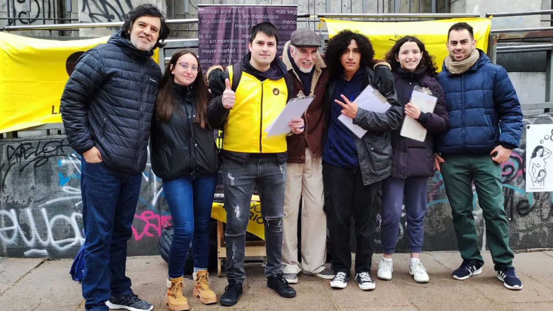 Los militantes del Partido Libertario de Uruguay alcanzaron las firmas para registrar el partido ante la Corte Electoral (Facebook Partido Libertario del Uruguay)