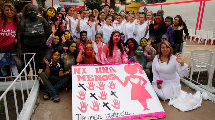 En Perú existe un movimiento de mujeres contra la violencia de género. (Reuters)