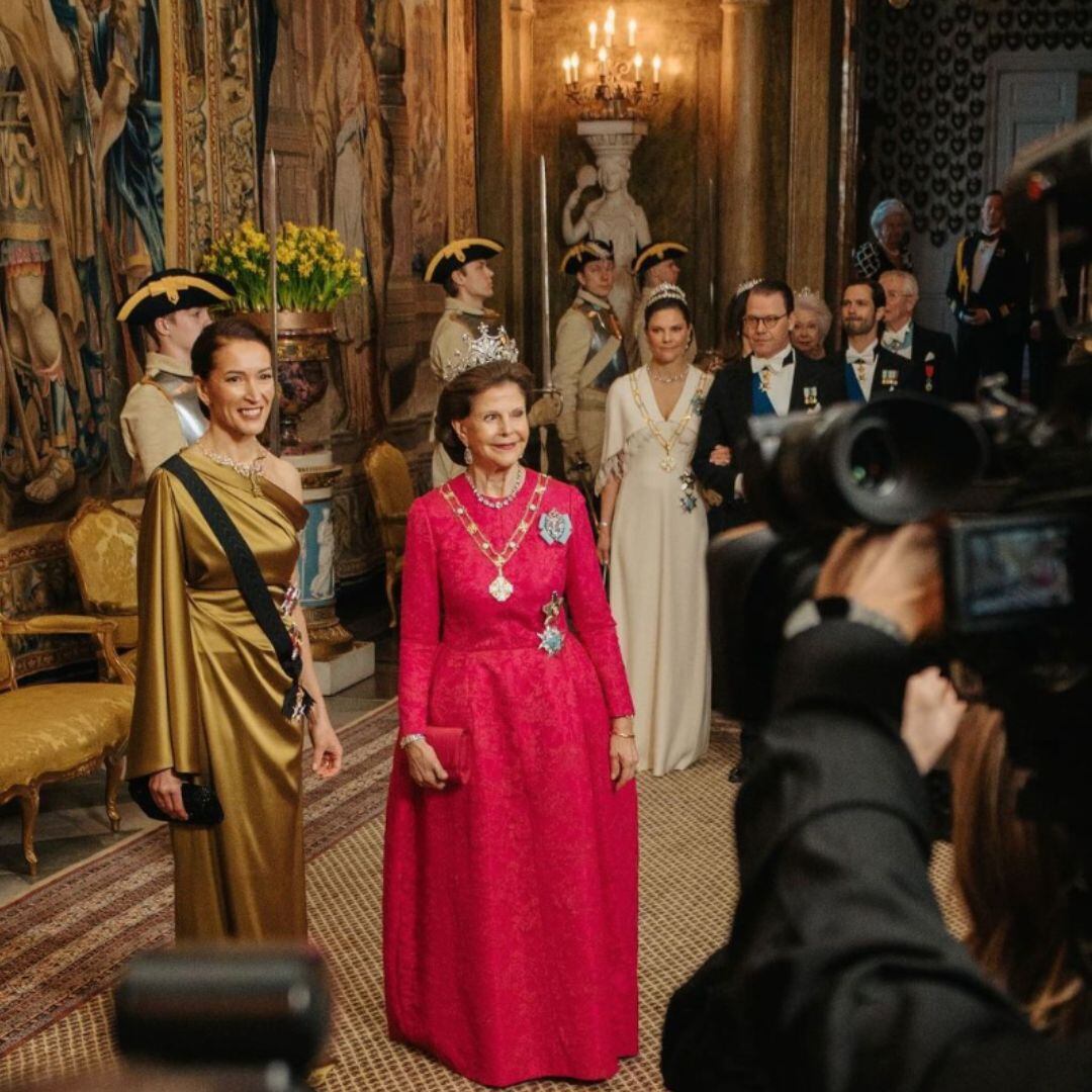 Reina de Suecia en la cena de gala del Palacio de Estocolmo