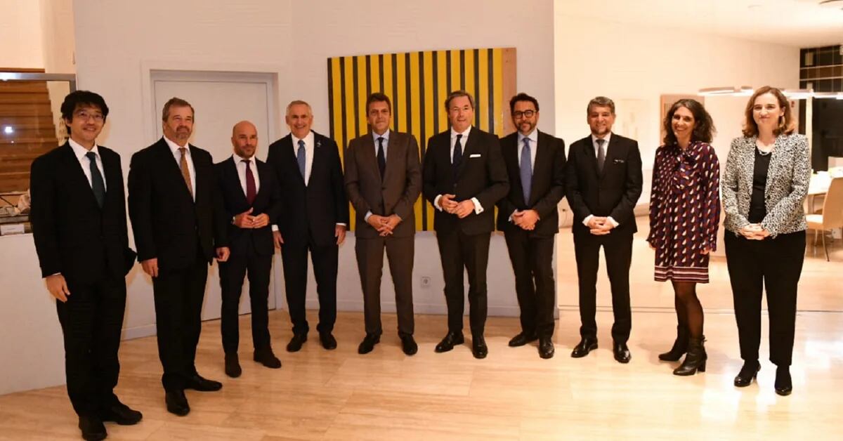 Prima di recarsi negli Stati Uniti, Massa ha incontrato gli ambasciatori del G7 per promuovere gli investimenti e il commercio