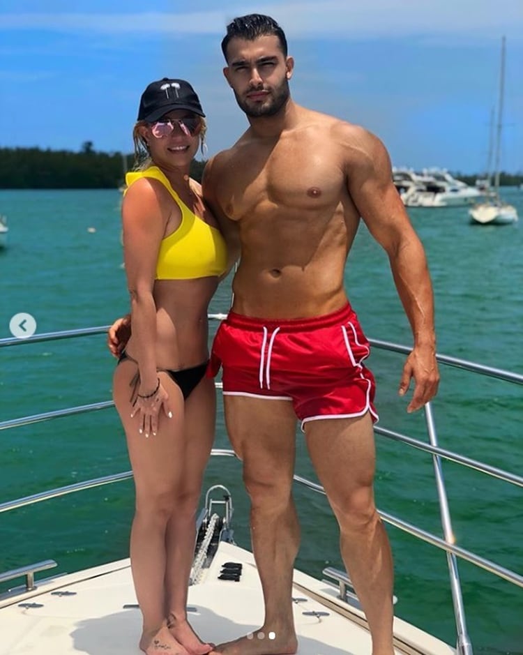La cantante visitó las playas de Miami junto a su novio (Foto: Instagram -Britney Spears)