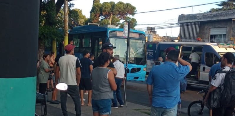 Violencia en Rosario: balearon a un colectivero en la cabeza y su estado es crítico