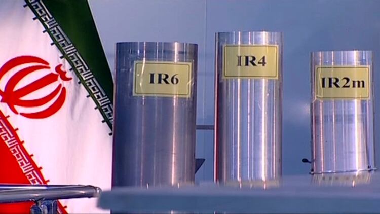 Centrífugas de uranio en una planta nuclear en Irán. (IRIB via AP, File)