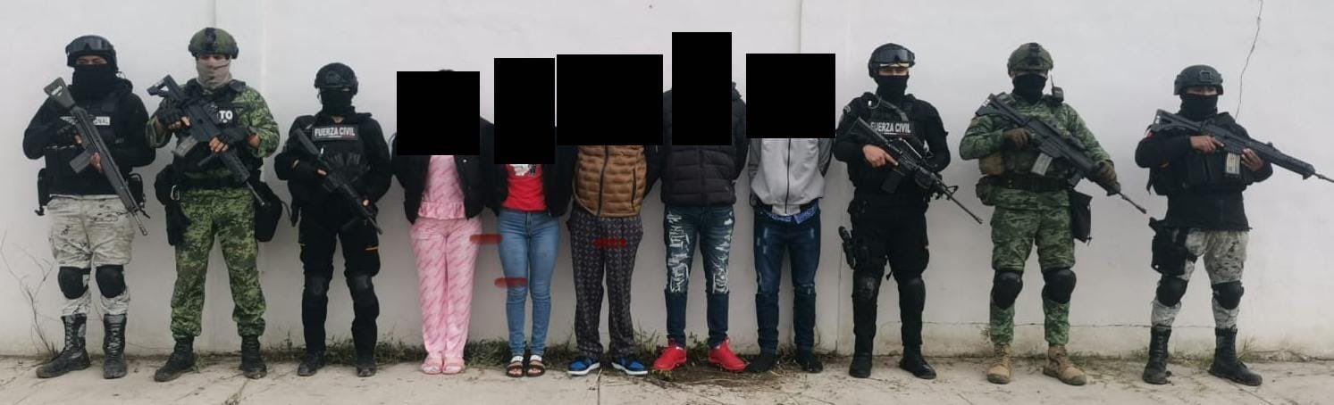 En total fueron detenidos cinco sujetos 
(Foto: X/@GpoCoordSegNL)