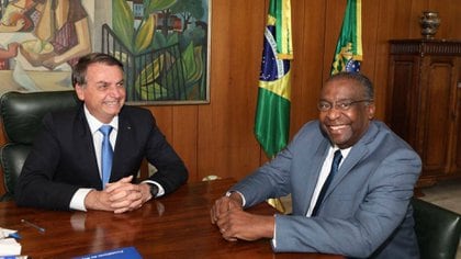 Jair Bolsonaro junto a Carlos Alberto Decotelli