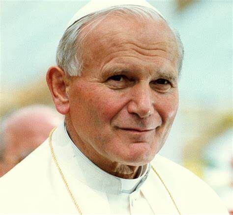 Juan Pablo II fue el papa 264 de la Iglesia católica y soberano de la Ciudad del Vaticano desde el 16 de octubre de 1978 hasta su muerte en 2005.