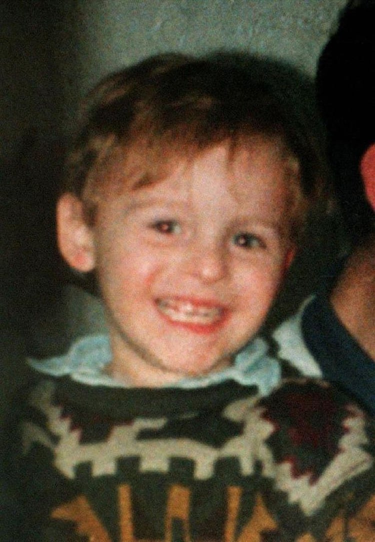 James Bulger tenía dos años cuando fue secuestrado por dos niños de 10 en un shopping donde se encontraba con su mamá