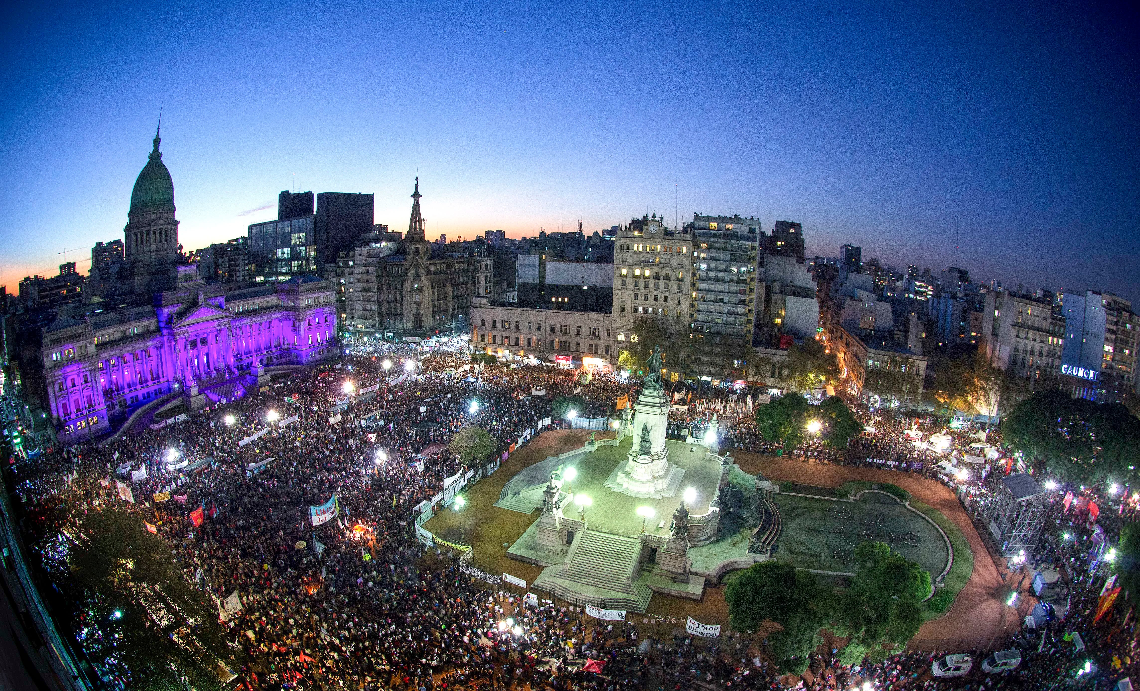 Histórica marcha por los derechos de las mujeres