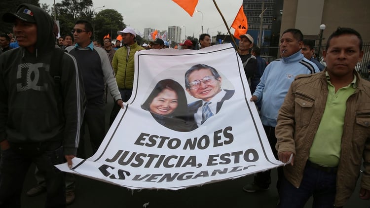 Campaña en defensa de Keiko y Alberto Fujimori (AP)