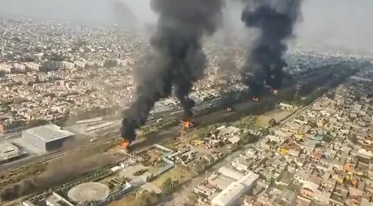 Incendio en respiraderos del Río de los Remedios desató alerta en Neza y Ecatepec