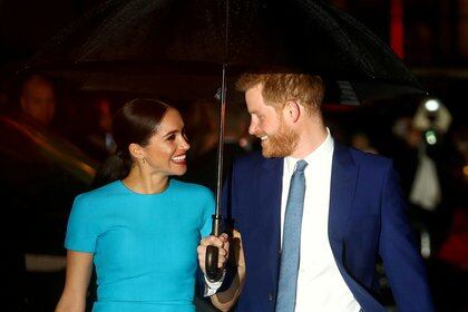 Meghan Markle y su marido, el príncipe Harry. REUTERS/Hannah McKay/Archivo