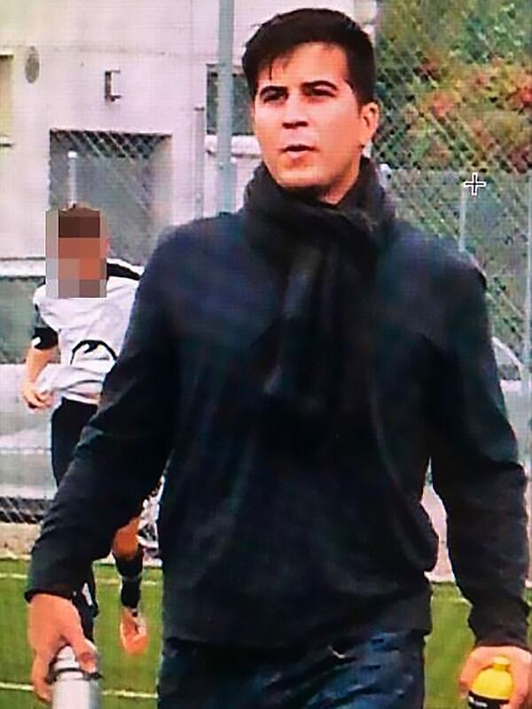 Thomas N. cuando era entrenador de fútbol infantil