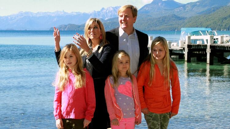La pareja real de los PaÃ­ses Bajos y sus hijas suelen pasar sus vacaciones en la Patagonia argentina (AFP)