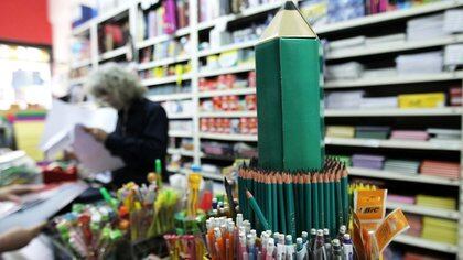 La canasta escolar básica aumentó un 48% interanual considerando que el año pasado costaba $2.282 y este año alcanza los $3.399, según la consultora Focus Market.