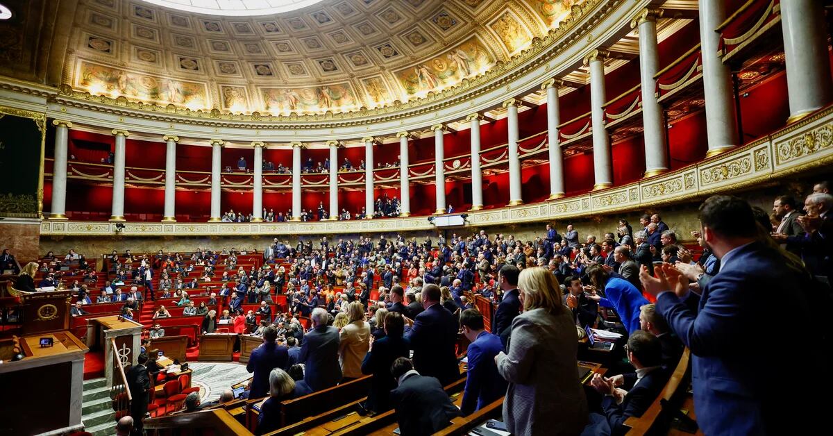 The pension reform promoted by Macron voted in the Senate