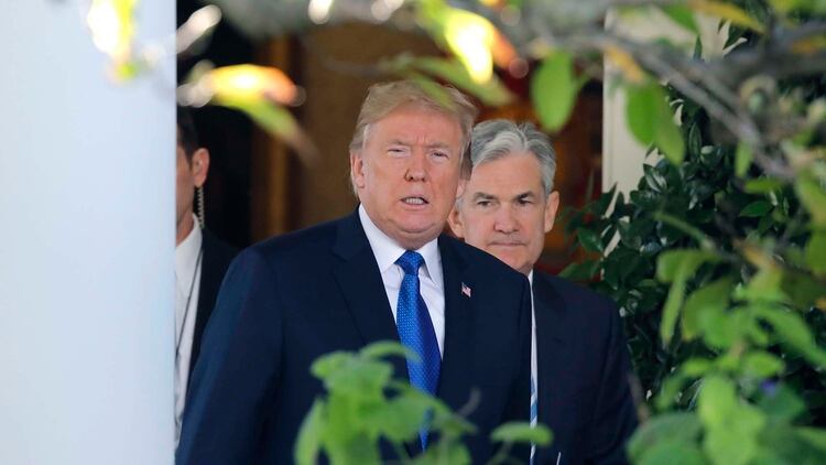 Trump ha criticado en decenas de tuits a Powell, ya que considera que el descenso de la tasa debería ser mucho más pronunciado (REUTERS)