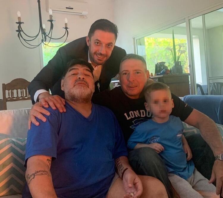 Diego Maradona junto a sus abogados Matías Morla y Víctor Stinfale (Foto: Instagram/Morla)