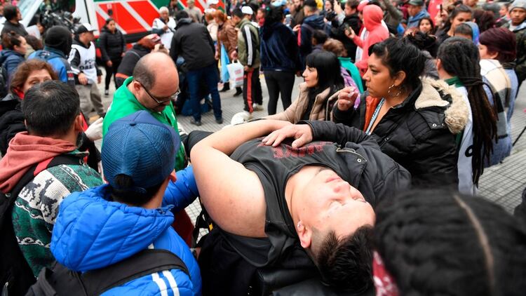 Ambulancias del SAME llegaron al lugar para asistir a los heridos (Maximiliano Luna)