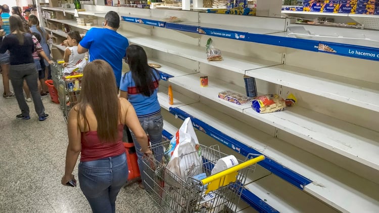 Supermercado en Caracas. (EFE)