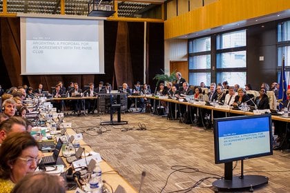 Imagen de la presentación del entonces ministro Axel Kicillof ante el Club de París, en 2014. Una cuota de USD 2.400 millones de ese acuerdo vence en abril y se puede prorrogar hasta mayo